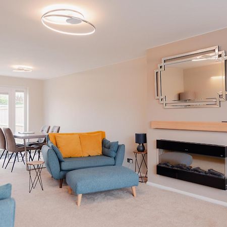 Luxury Recently Renovated 3 Bedroom Home In Sandwich Kent Exterior foto